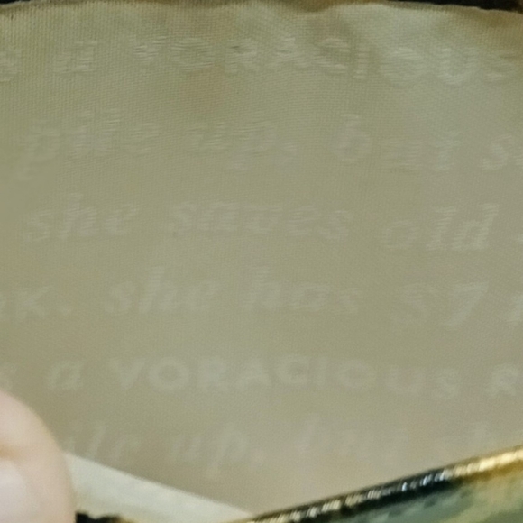 Kate Spade NY Leopard Print Storybook Patent Leather Long Zip Wallet R$159 - Picture 8 of 11